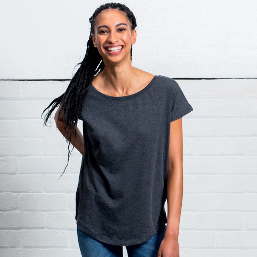 WOMEN'S LOOSE FIT TEE 100%C